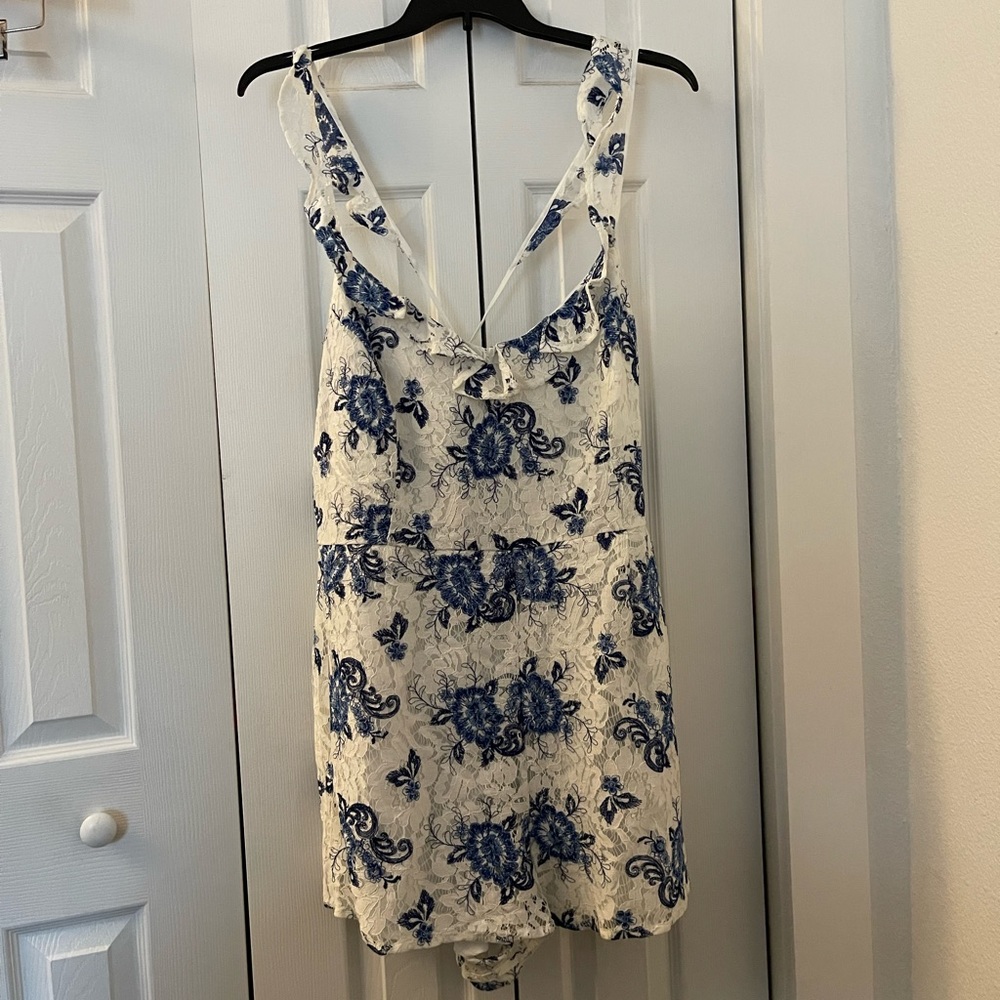 Forever 21 Floral Lace Romper